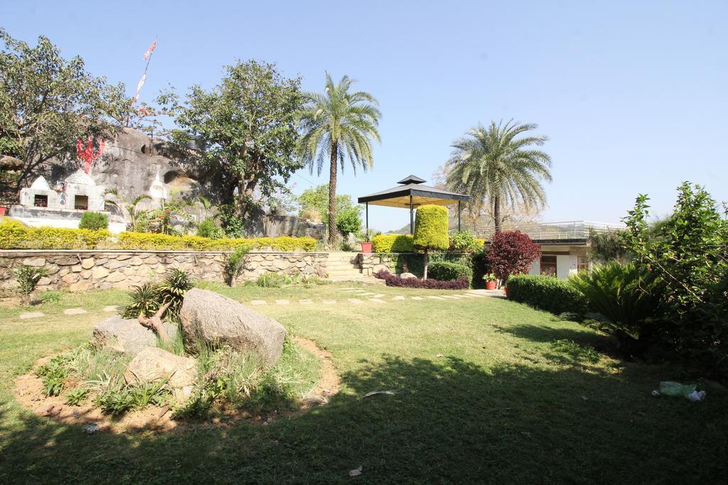فندق Richi Valley مونت ابو المظهر الخارجي الصورة